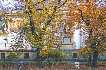 Golden autumn at Planty gardens in Krakow